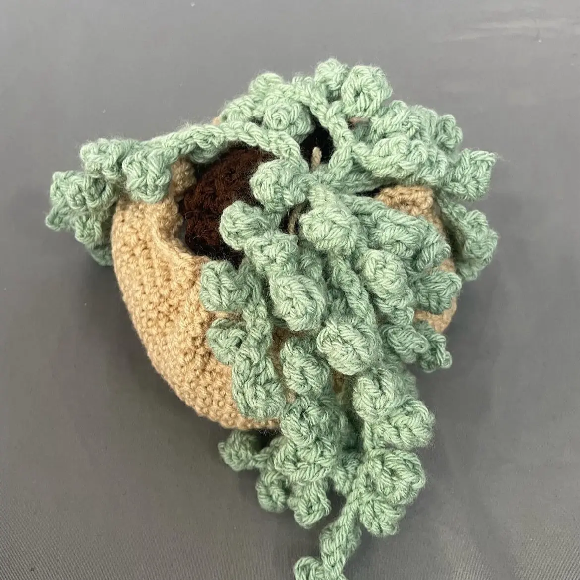 Plant plushie