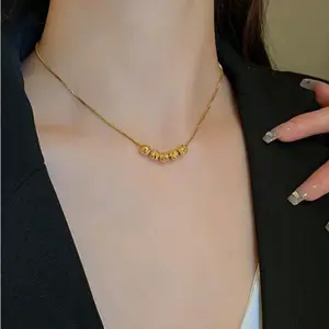 This elegant and delicate necklace features five round beads, suitable for women to wear in daily life or in parties