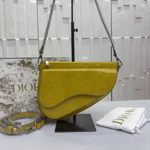 Pre-owned Dior Patent Shoulder Bags 9.45'' 2023 R4879 Shoulder Bag C13345819911 0509 T2 Ella