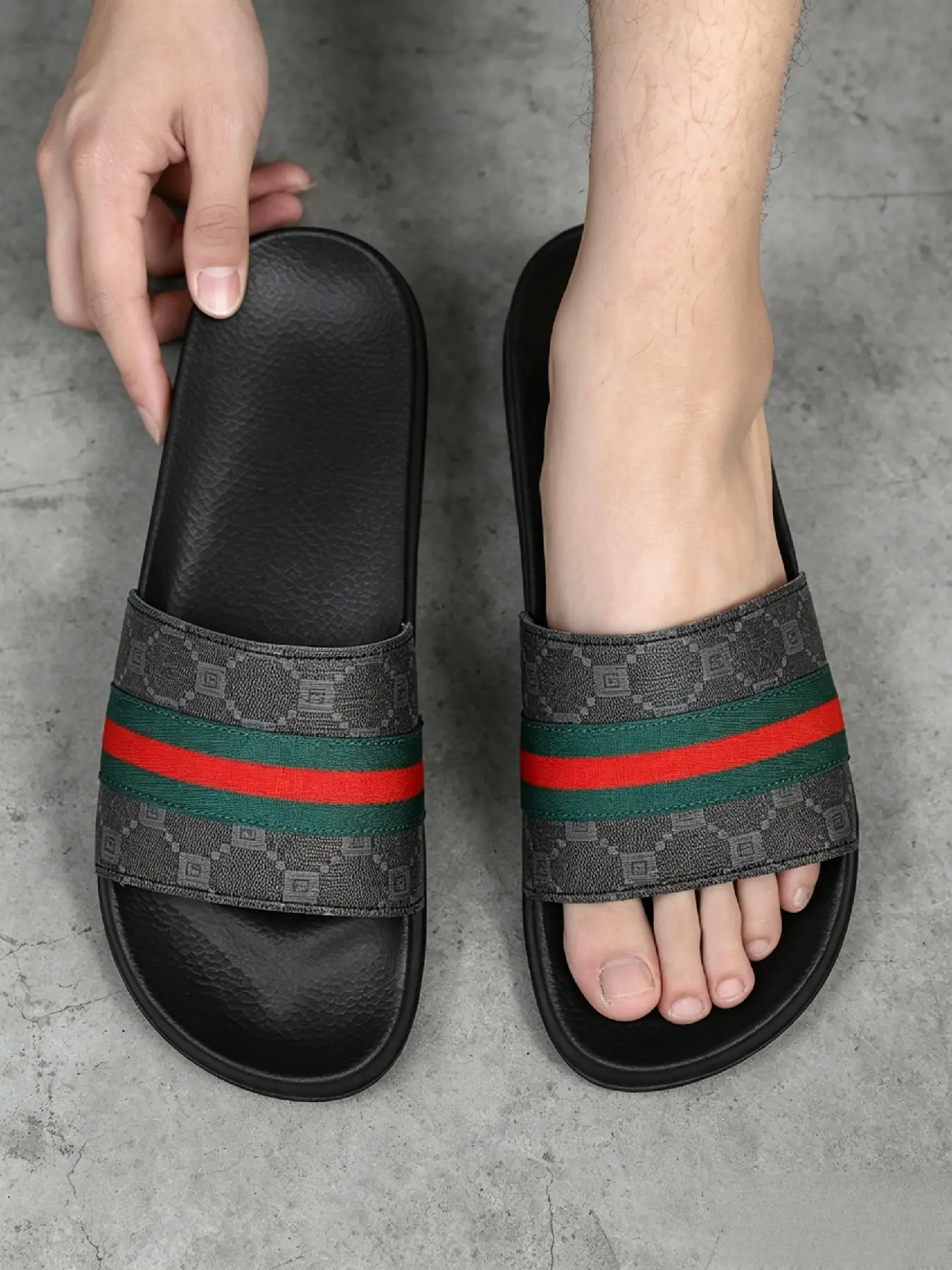 2026 Fashion Trendy One-Strap Men's Sandals, Casual Lightweight Eva Sole Beach Shoes, All Seasons Letter Print Slip-Ons