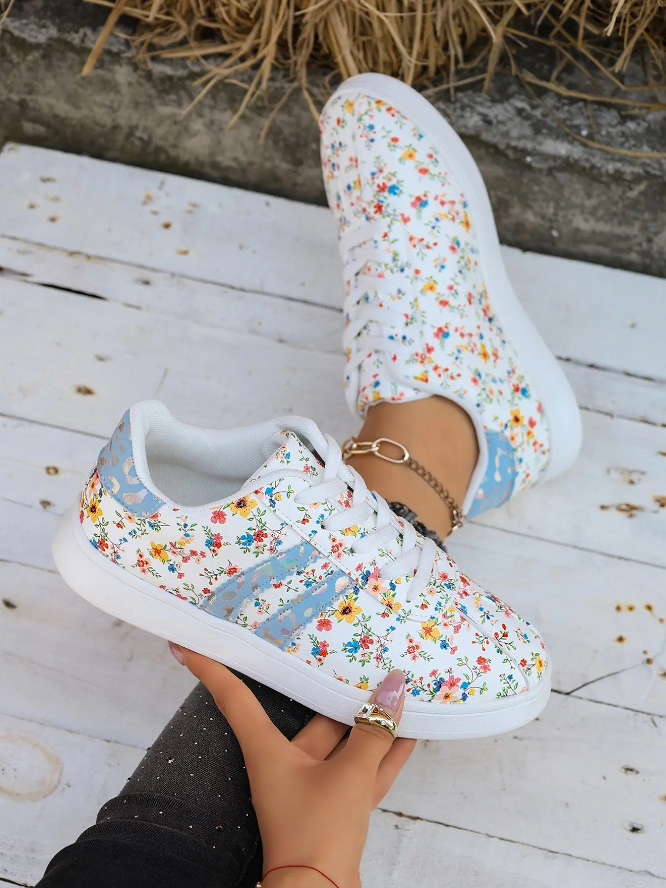 Women's Floral Print Low Top Shoes, Trainer, Low Top Trainers, Sneaker, Sports Shoes, Walking Shoes, Comfortable Soft Sole, Sporty Style, All Seasons, Round Toe, PU Upper, Rubber Sole, Casual Footwear