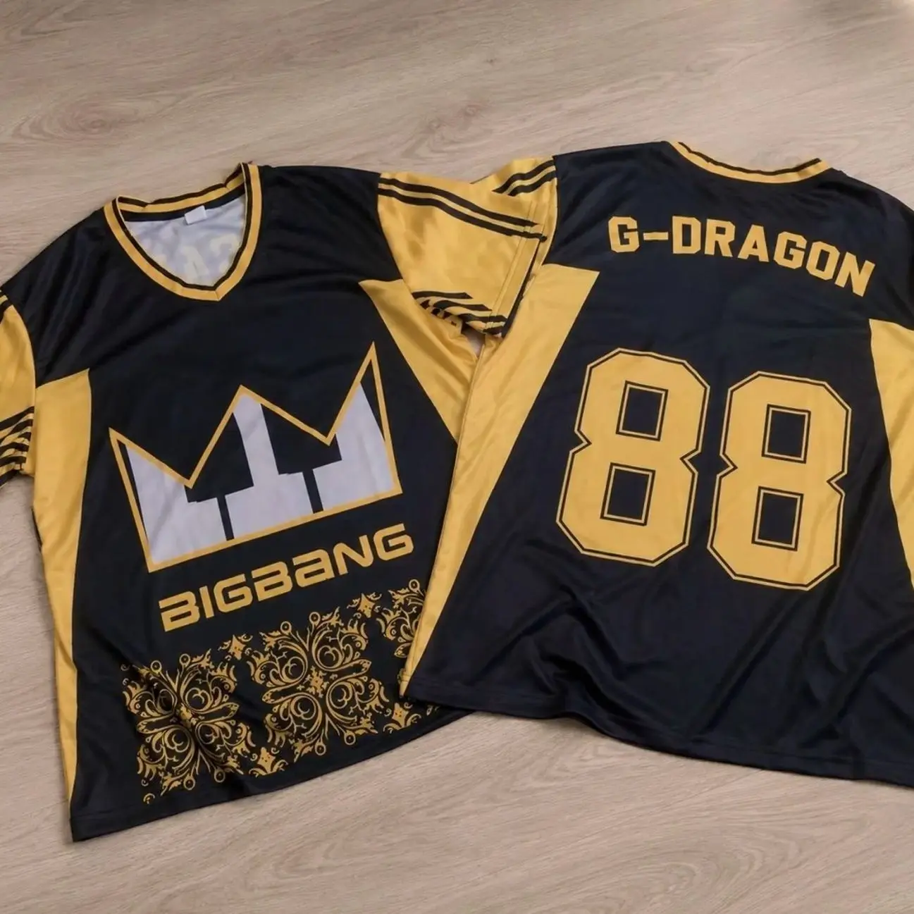 BIGBANG Jersey Tricot Shirt Gold Black | XX:COSMOS 6C5
