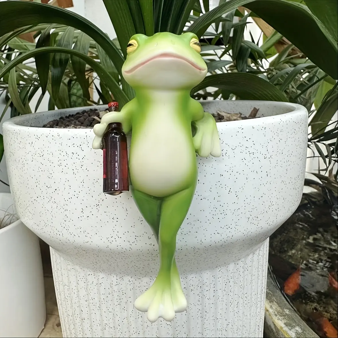 Charming Resin Frog Ornament, Suitable for Decorating Balconies, Gardens,  Flower Pots. The Whimsical Design Is Suitable for Weddings, Thanksgiving, Easter, Halloween, Christmas,   Year Celebrations