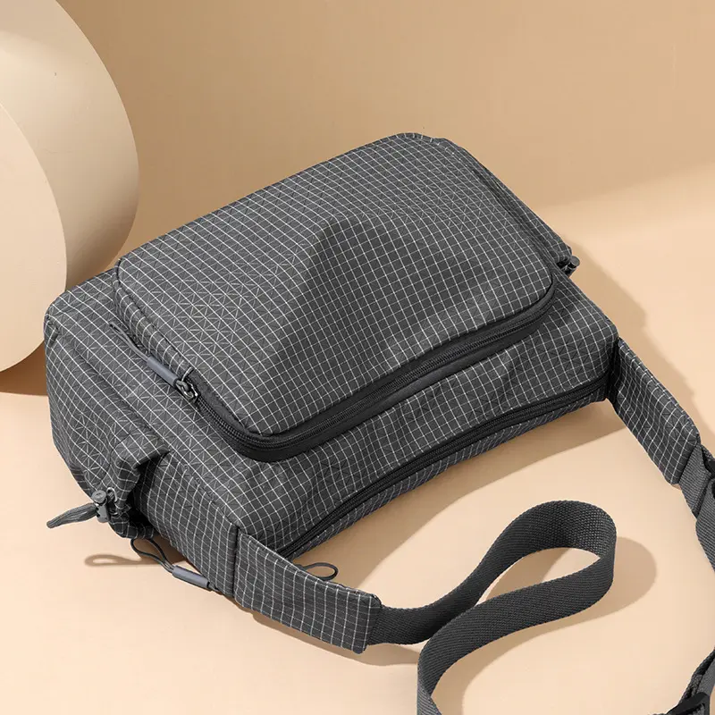 New trendy unisex crossbody bag: a stylish, portable, and lightweight Japanese-style minimalist messenger/shoulder bag for outdoor use.