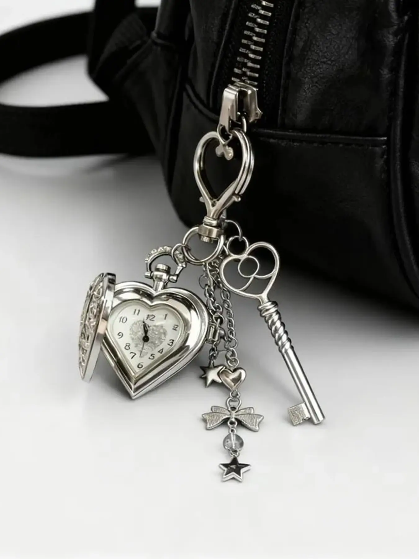 Original Hollow Heart Pocket Watch Chain Keychain Metal Keychains Collectibles Design Steampunk Clock Vintage Necklace Pendant Jewelry Watch Men Women Gift