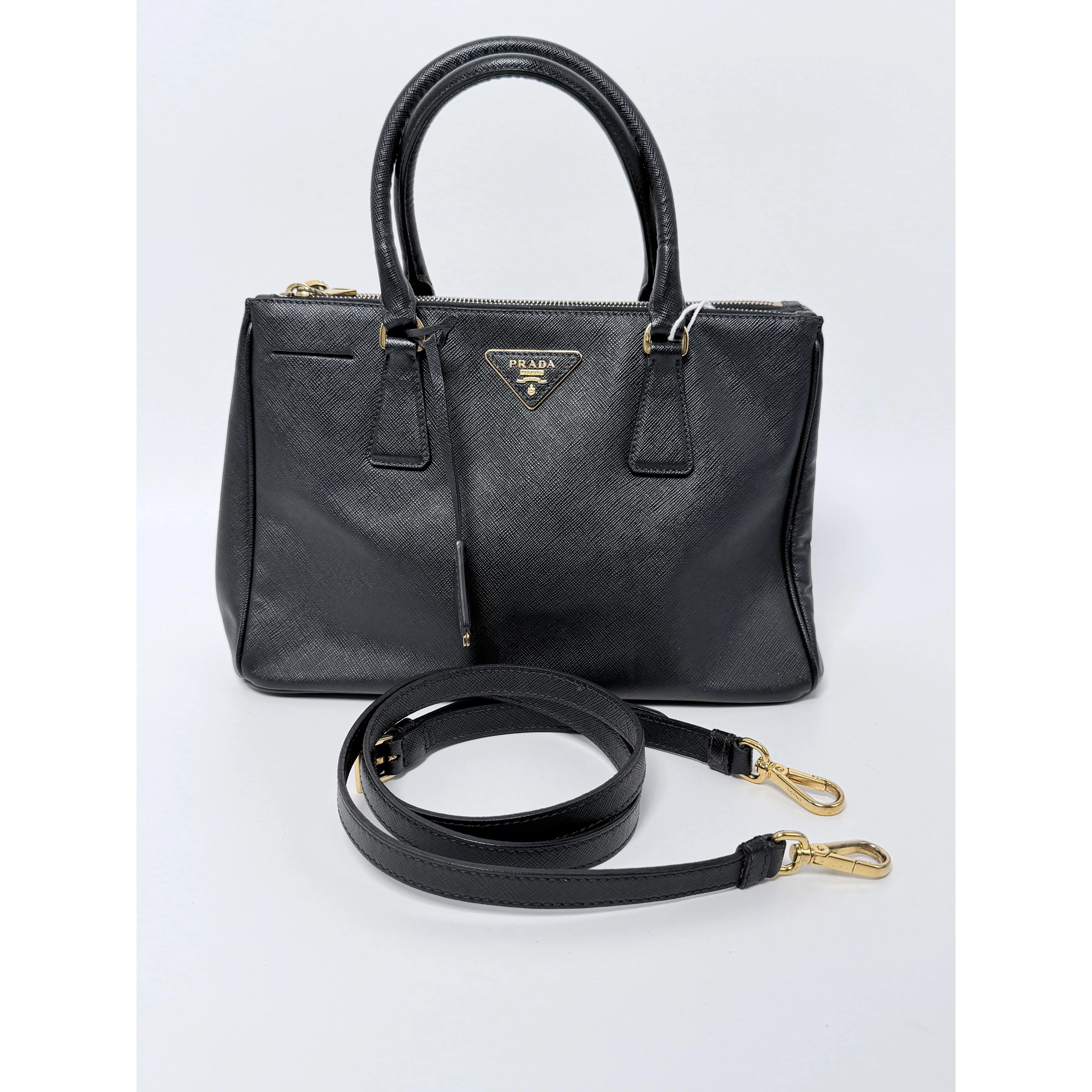 Pre-owned PRADA Leather Crossbody Bags Black Saffiano Satchel Crossbody Bag PR310Fei