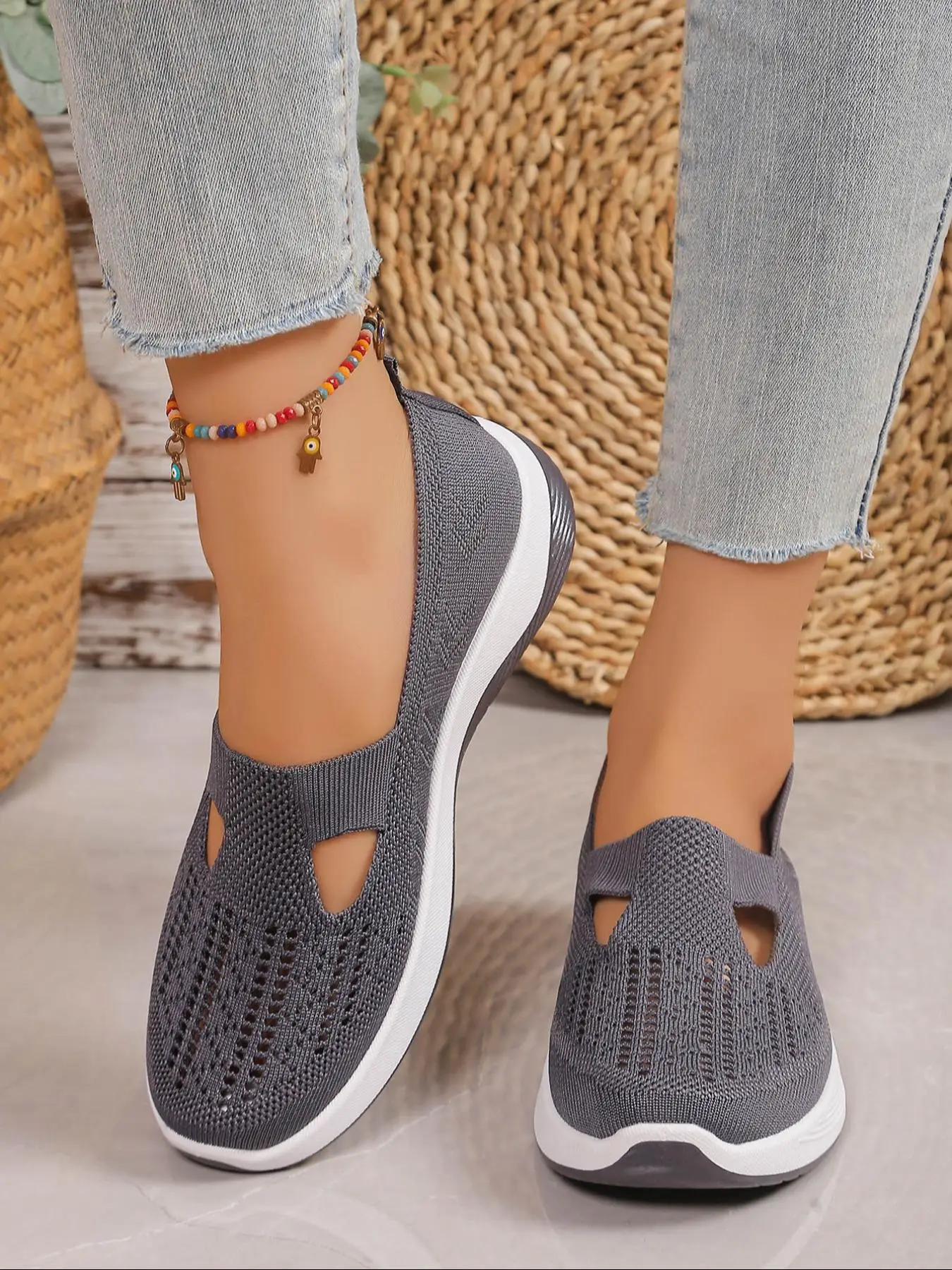 Women's Minimalist Solid Color Breathable Slip on Sneakers, Lightweight Comfortable Walking Shoes, Casual All-match Soft Shoes for Daily Wear