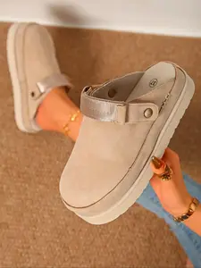 Ultra-Light Thick Sole Sandals, Soft Suede Insole, Height Increasing Women's Shoes, Buckle Design, Perfect for Beach, Outdoor, Home Use