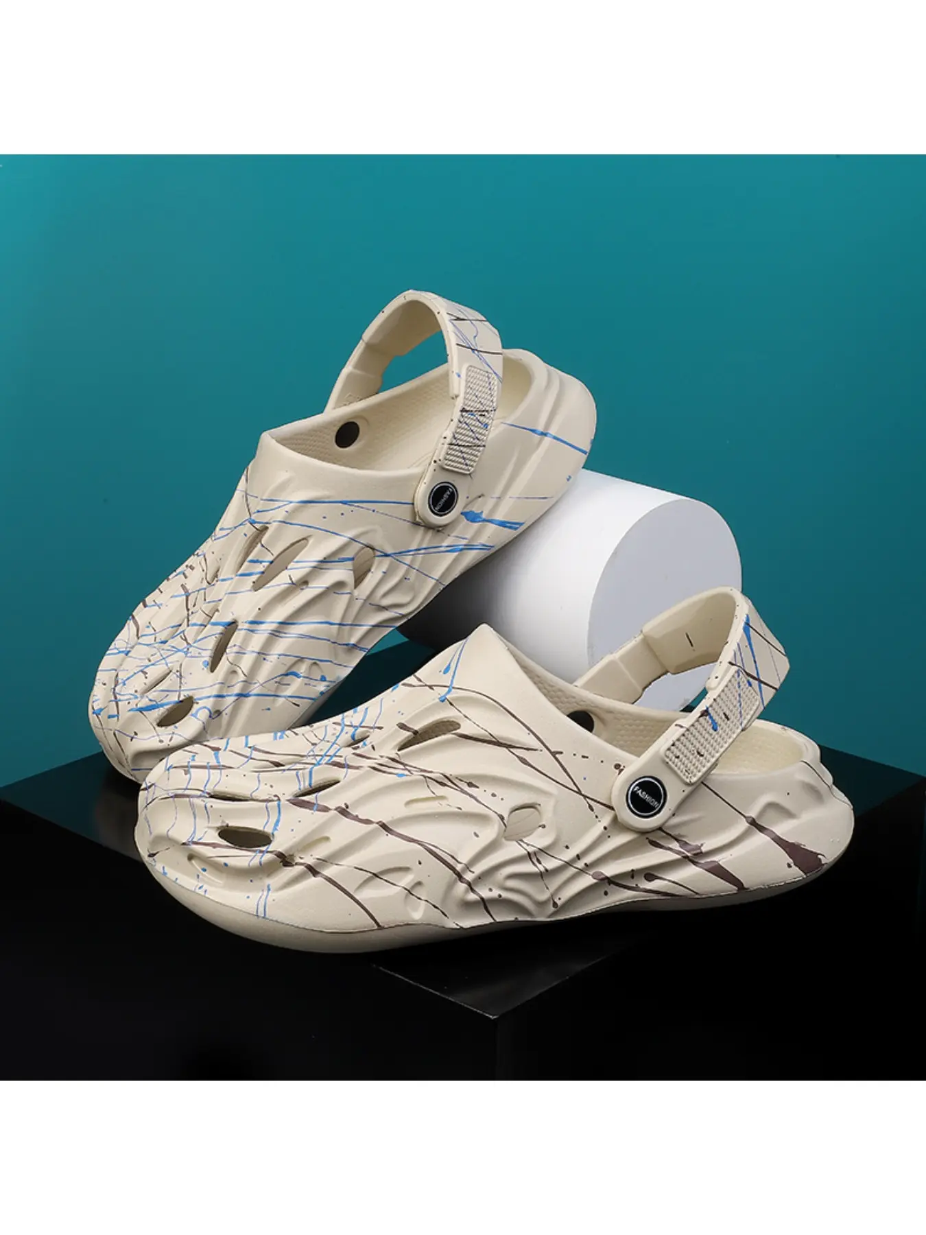 Marble pattern lightweight hole shoes men 's anti-skid wear-resistant beach shoes casual sandals