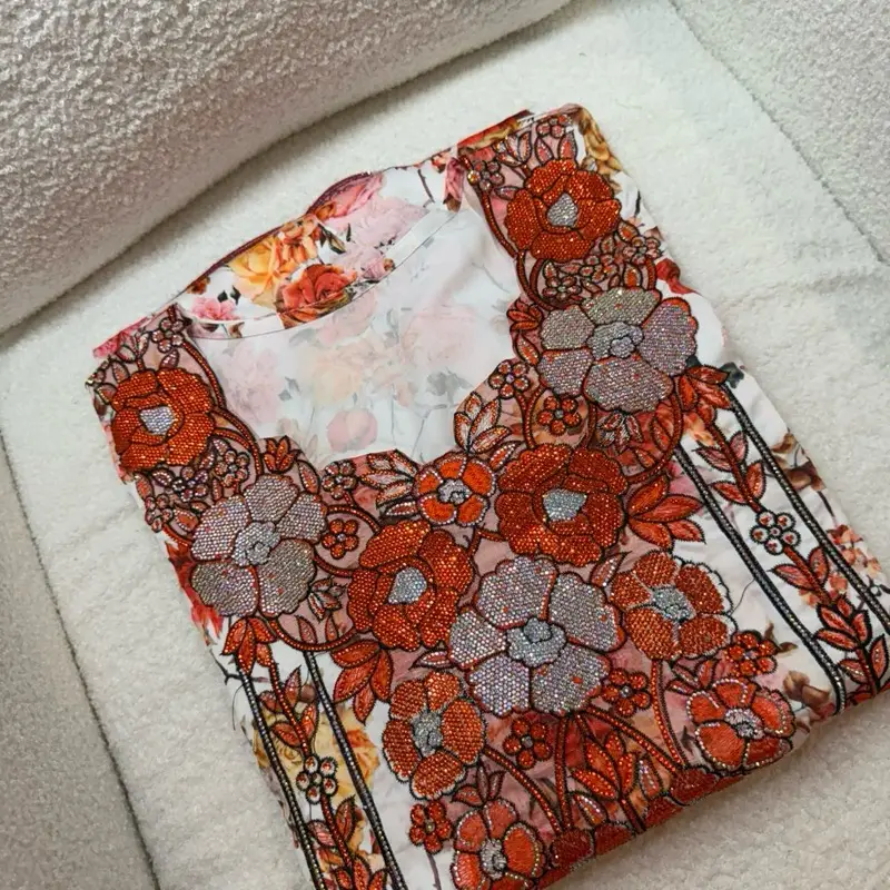 Emirati Silky dress with Floral Design and Waist Adjustment Feature - Emarati Silky Mukhawara with Ties on the Side