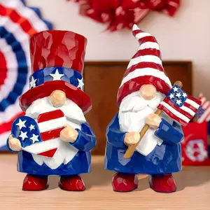 Enchanting Elf and Gnome Statue, Resin Dwarf Holding American Flag Decorative Ornament, Suitable for Home Desktop Decor, Garden Sculpture, Christmas Holiday Theme Decoration