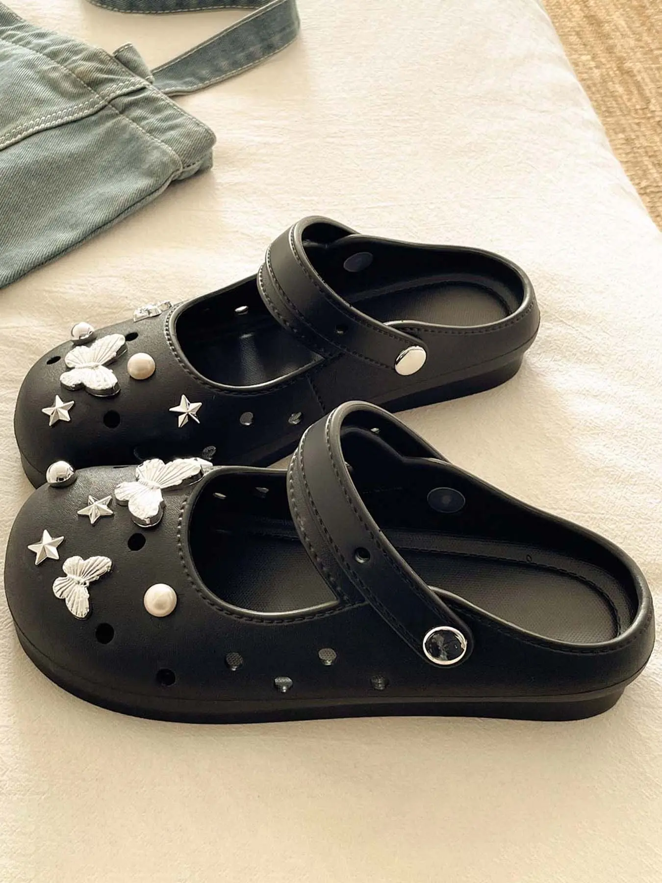 Summer New Mary Jane Holes Shoes for Women, Eva Outdoor Sweet Simple Comfortable Casual Lightweight Beach Sandals Strappy Sandal, Butterfly Pattern Slippers, Casual Beach Slippers, Half Strap Slippers, Flat Slippers, Summer Beach Footwear