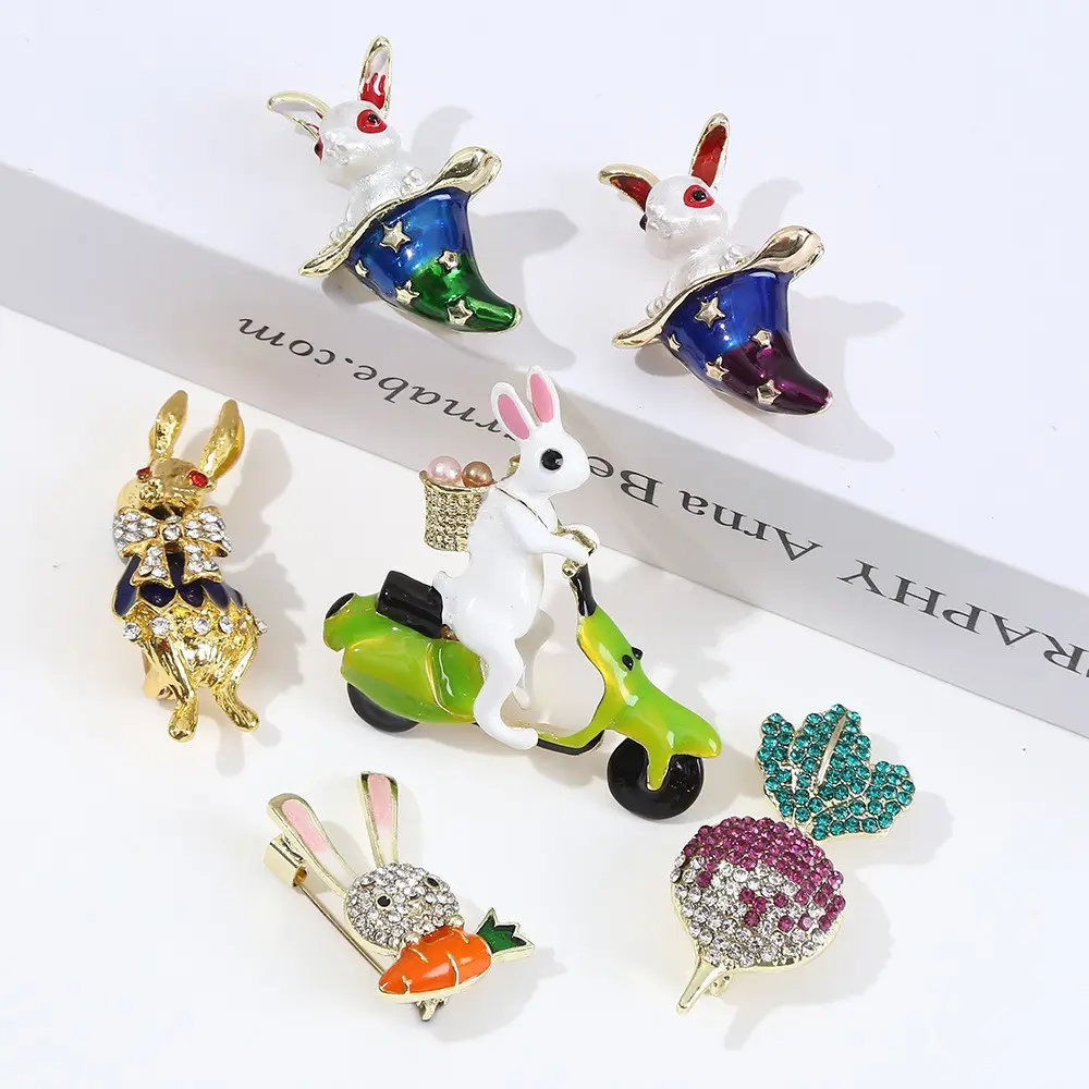 1 pc Easter Cute Bunny Brooch, Animal Zodiac Pin, Fashion Accessory for Outerwear, Adorable Rabbit Badge, Perfect Gift for Easter Season