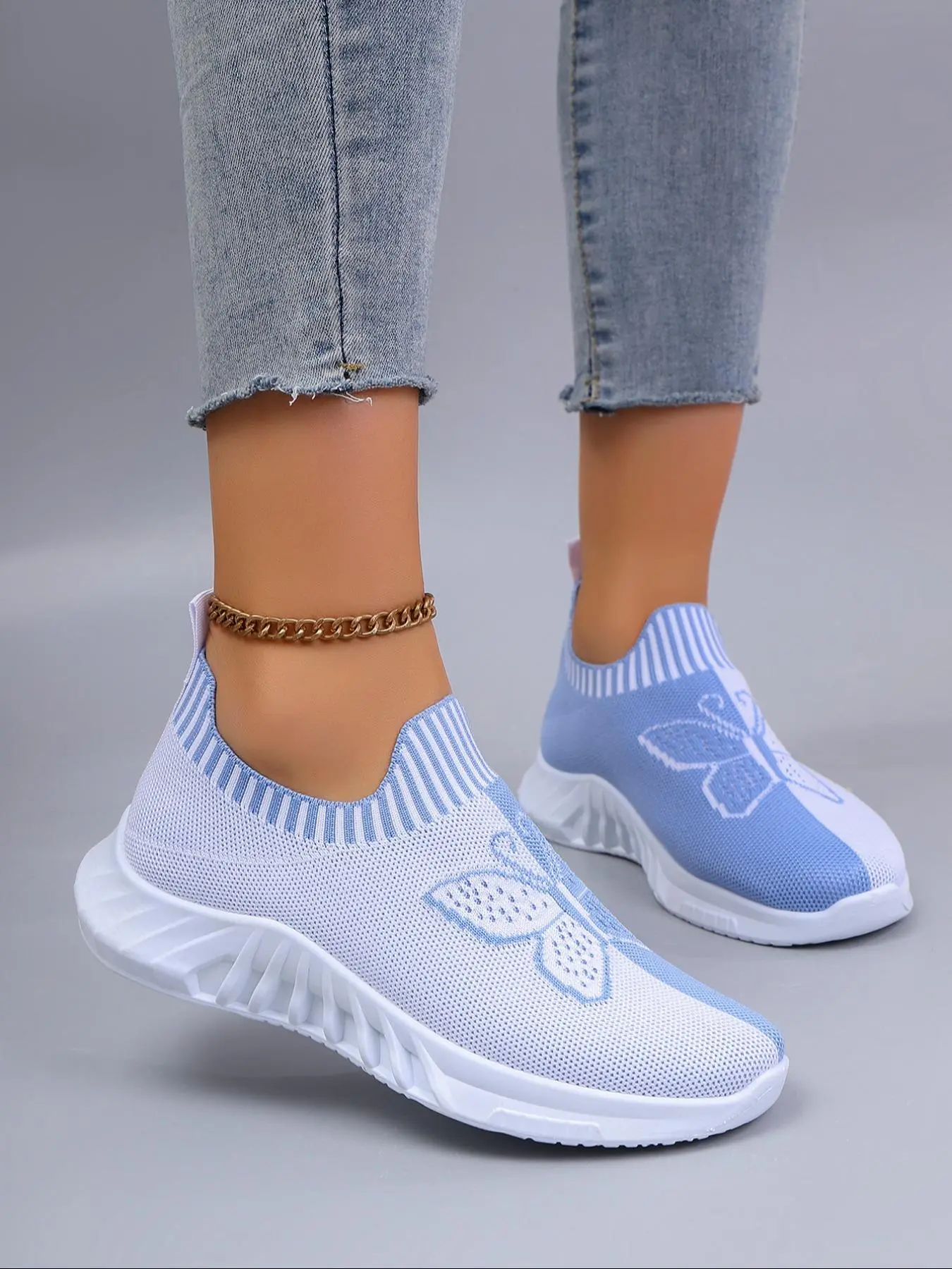 Women's Fashionable Plain Color Slip on Mesh Breathable Lightweight Sneakers, Sporty Running Shoes, Athletic Running Trainers, Casual Comfortable Sports Athletic Running Shoes, All-match Round Toe Shoes for Daily Wear
