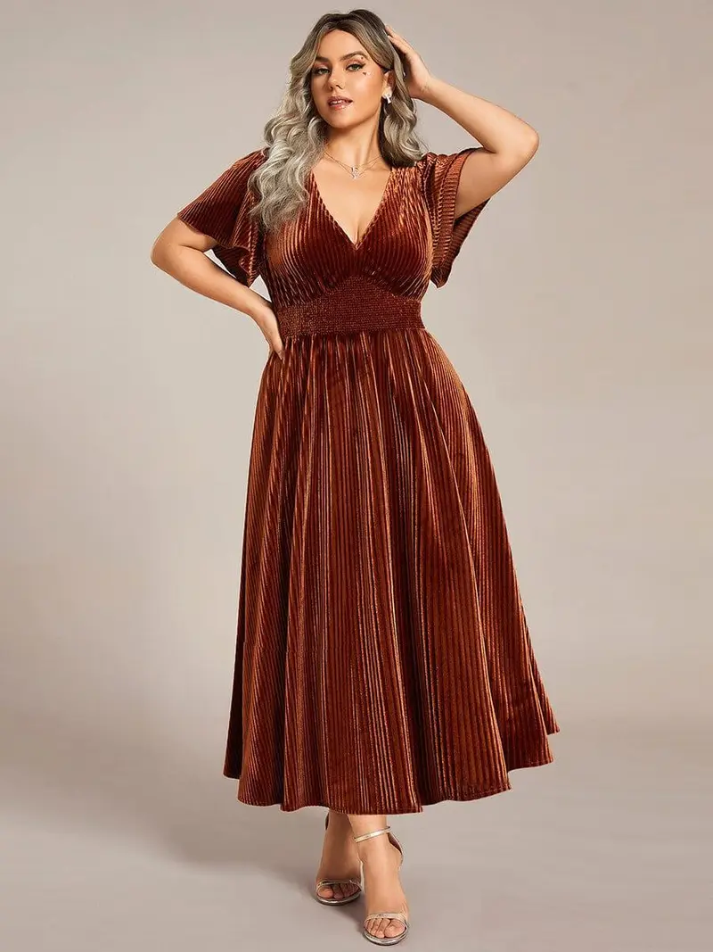 Ever-Pretty 【Plus size curvy dress】Valentine dress Spring dress Graceful V-Neck Velvet Midi Wedding Guest Dress with Waist Detail & Short Sleeves Chic & Stretchy Bridesmaid Dress for Winter Formal Events Dress 01939