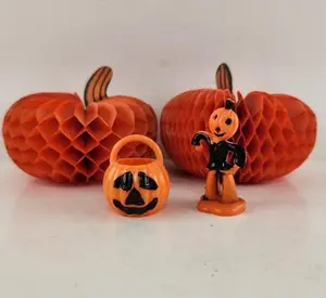 4 Pc Halloween Scarecrow Pumpkin Hard Plastic Honeycomb Paper Decoration 1970's