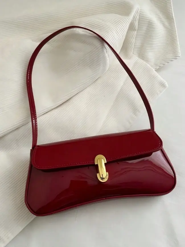Women's Vintage Red Faux Patent Leather Flap Shoulder Handbag - Gold Buckle Closure, 25×12×3.5cm, Dustproof Elegant Bags, Fashionable Purse, Purses, Accessories for Women, Evening Underarm Carry, Ideal for Dating, Parties, Handbags For Women