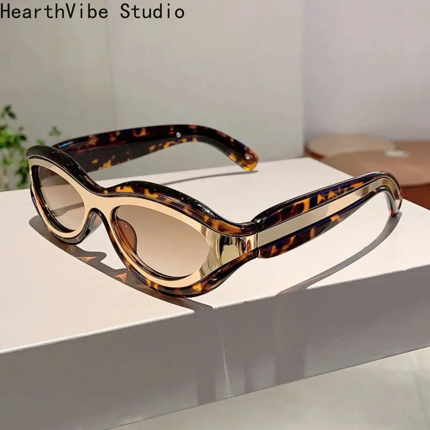 Unisex 2026 Trendy Y2K Sunglasses, Fashion-Forward Women's Sunglasses with UV Protection, Stylish Oversized Frames, Chic Comfortable Sports Eyewear for Summer & Outdoor Adventures, Womens Sunglasses