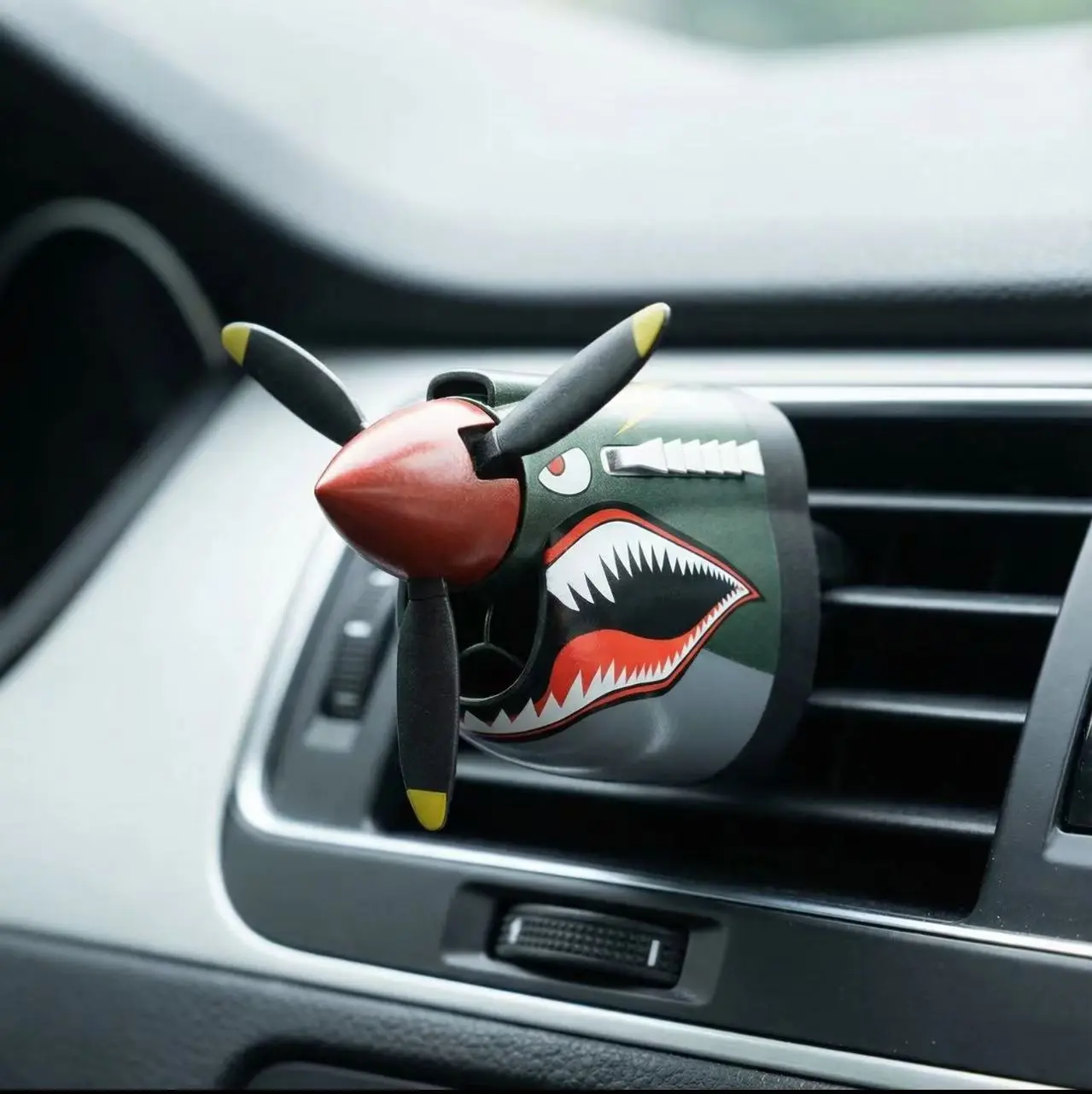 P-40 Fighter Car Air Vent Decoration,Vent Clip Car Accessories for Men,Long Lasting Odor Eliminator Stylish Functional, Car Stuff, Men's Accessories