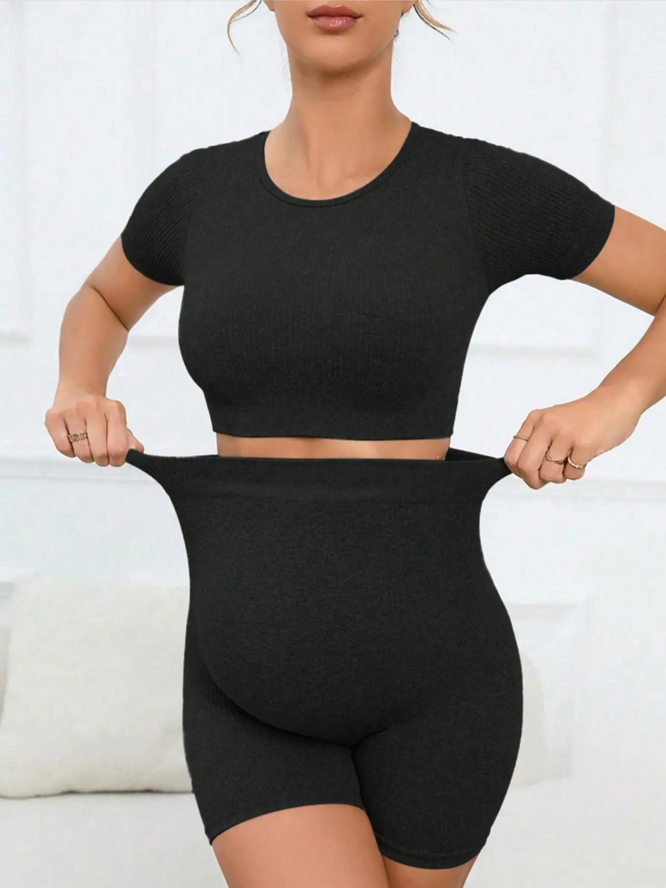 Women's Maternity 2 Piece Outfit Set - Short Sleeve Crop Top & Shorts for Pregnancy - Yoga workout Lounge Wear Sets - Prenatal Maternity Clothing - Maternity Outfits - Pregnancy Clothes