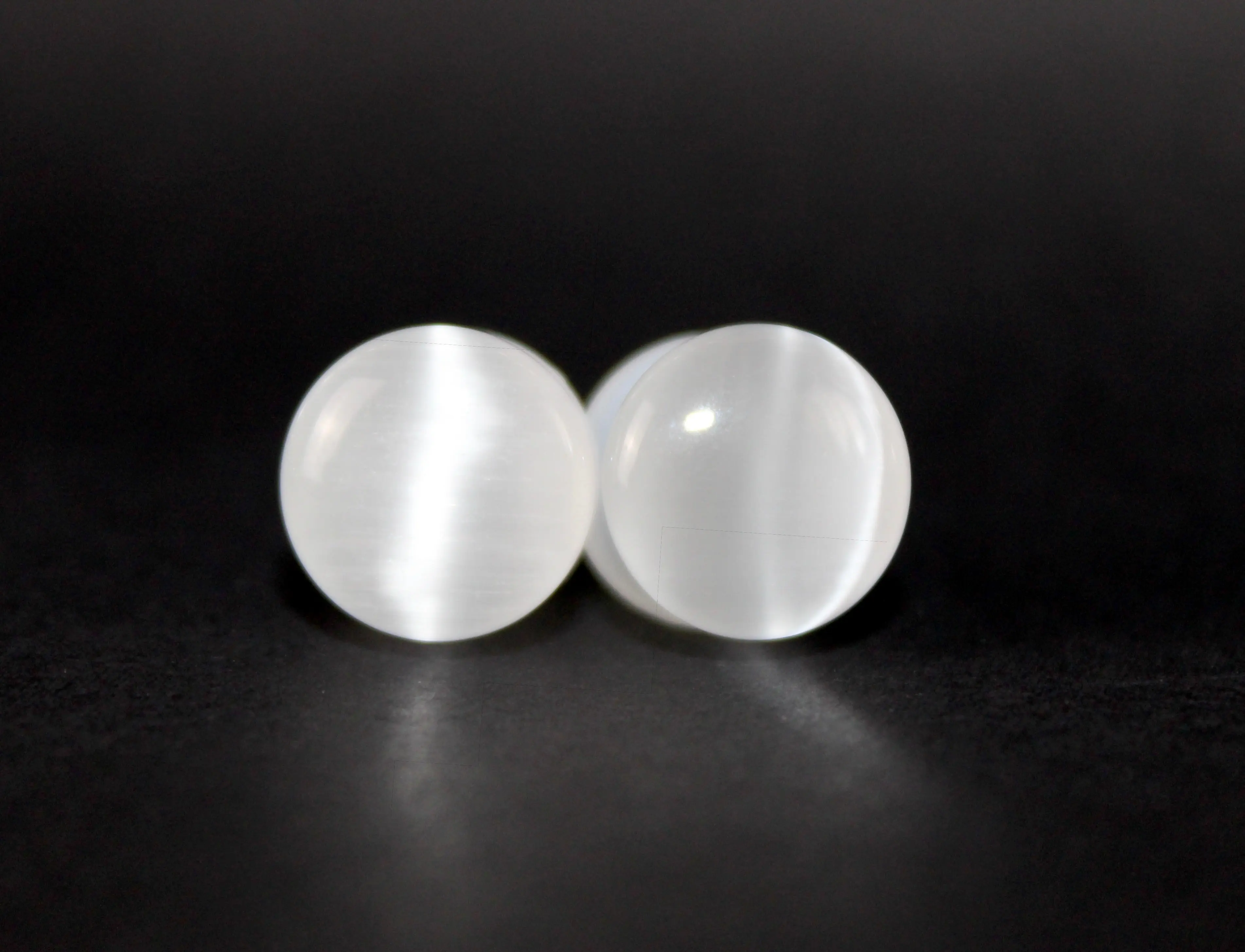 White Cat Eye Single Flare for Gauged Ears
