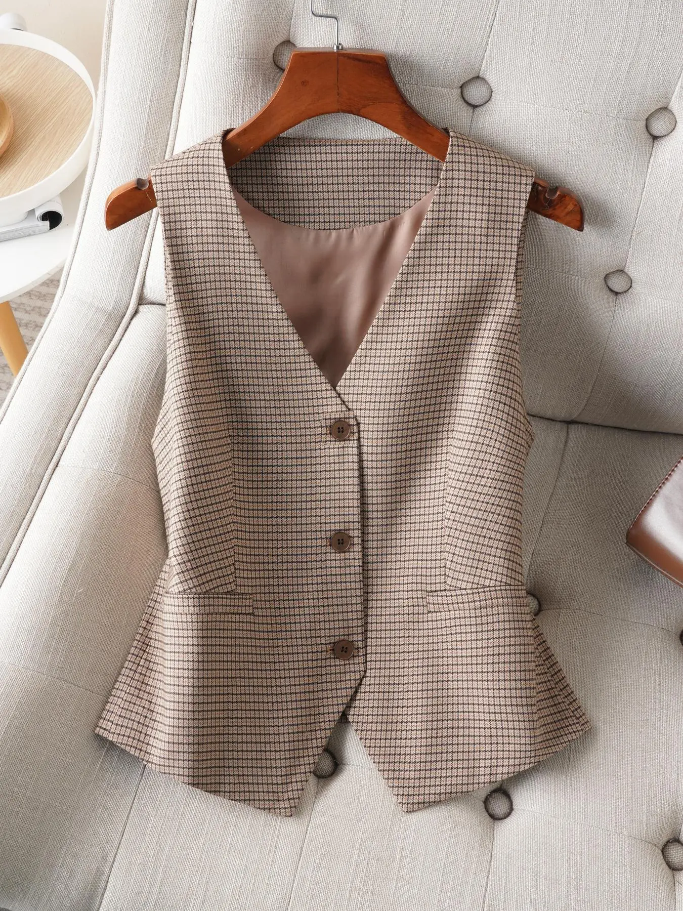 Women's Plaid Print Button Front Vest Blazer, Casual V Neck Sleeveless Waistcoat for Work Office Business Attire Clothes, Ladies Spring & Fall Clothes, Formal Wear, Fitted Suit Vest