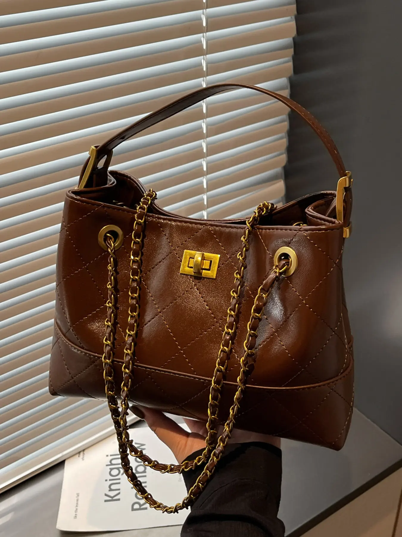 1pc Women's shoulder bag, solid color and clean color handbag, crossbody bag, Fashion crossbody bags, hardware chain, suitable for white-collar work, commuting, shopping, dating
