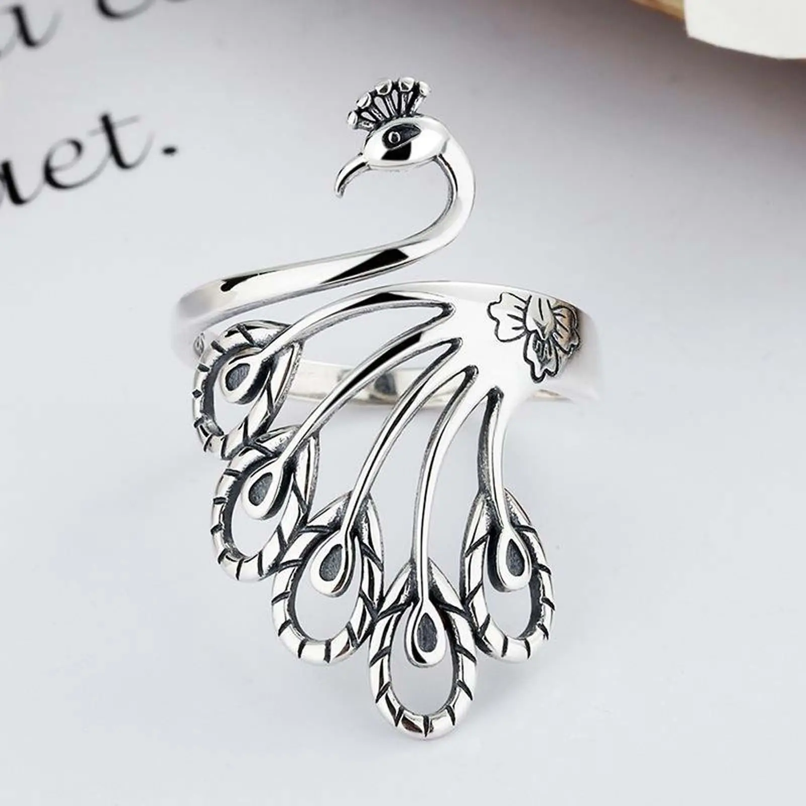 Vintage Silver Wide Band Open Statement Ring with Peacock Motif, Unisex Adjustable Artificial Gemstone Vintage Rings Jewelry, Ideal for Daily Wear, Statement Rings
