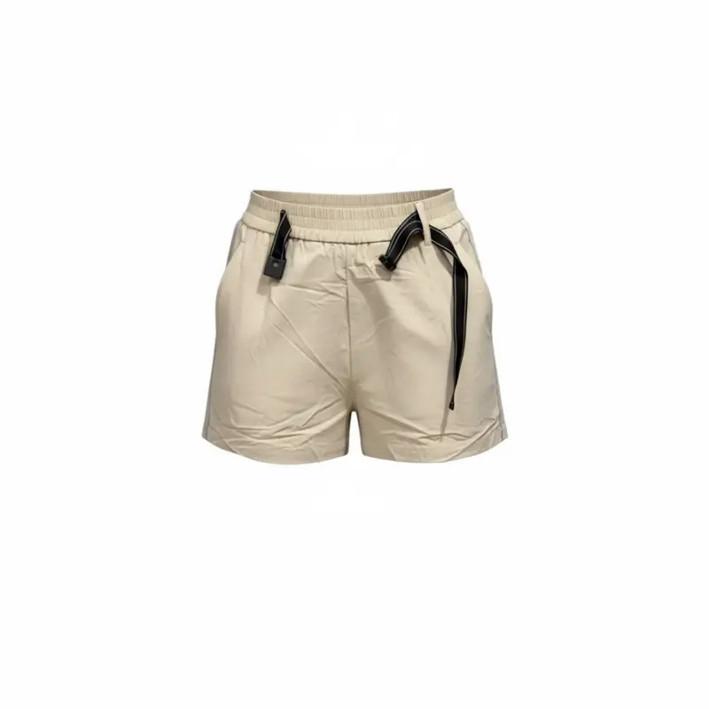 Women’s shorts with side pockets Women’s shorts with side pockets