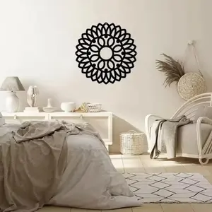 Laser-cut Round Medallion Metal Wall Art, Elegant Home Decor, Decorative Wall Hanging, and Stylish Metal Wall Sign for Home Garden Decoration