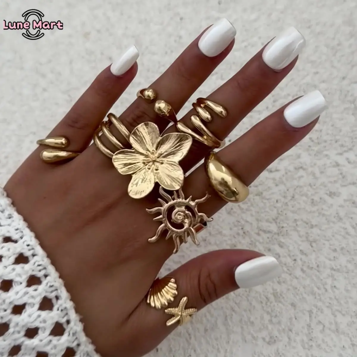 Women's 8-Pack Chunky Gold-Tone Charm Stacking Rings, Boho Adjustable Open Multi-Row Gold-Plated Designs with Starfish & Seashell-Shaped Accents, Summer Beach Statement Christmas Gift Jewelry, Chunky Gold-Tone Rings