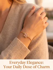 KONPJE Women’s Rotating CZ Rhinestone Bracelet - 7"-9" Adjustable, Gold-Plated Hypoallergenic Stress-Relief Jewelry, Everyday Wear Statement Piece for Smaller Wrists, Bracelets