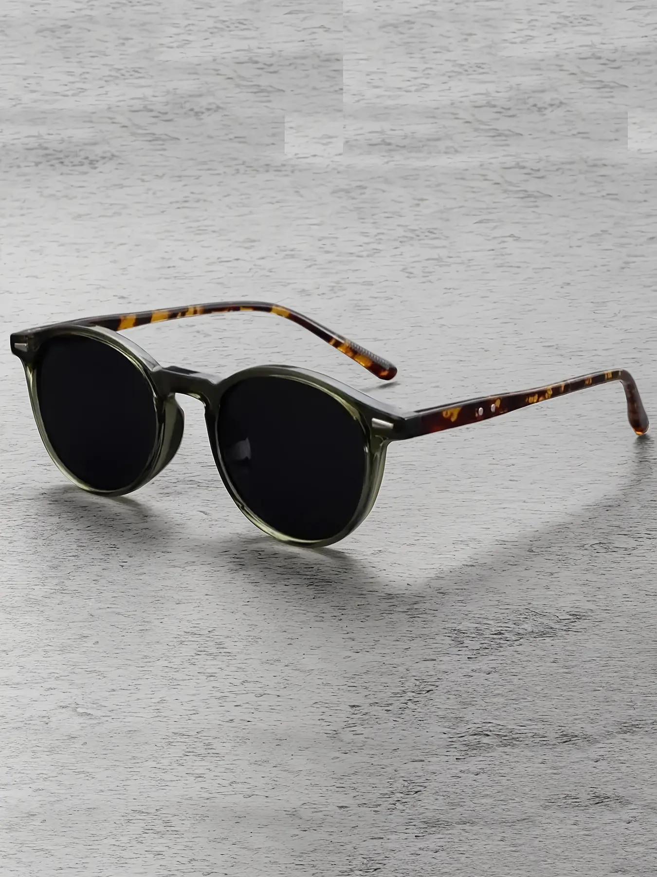 Men's Small Frame Sunglasses, Casual Stylish Glasses, Casual Shades, Fashionable and Comfortable, Ideal for Outdoor Activities, Parties, Travel, Driving, Fishing, Gift Idea