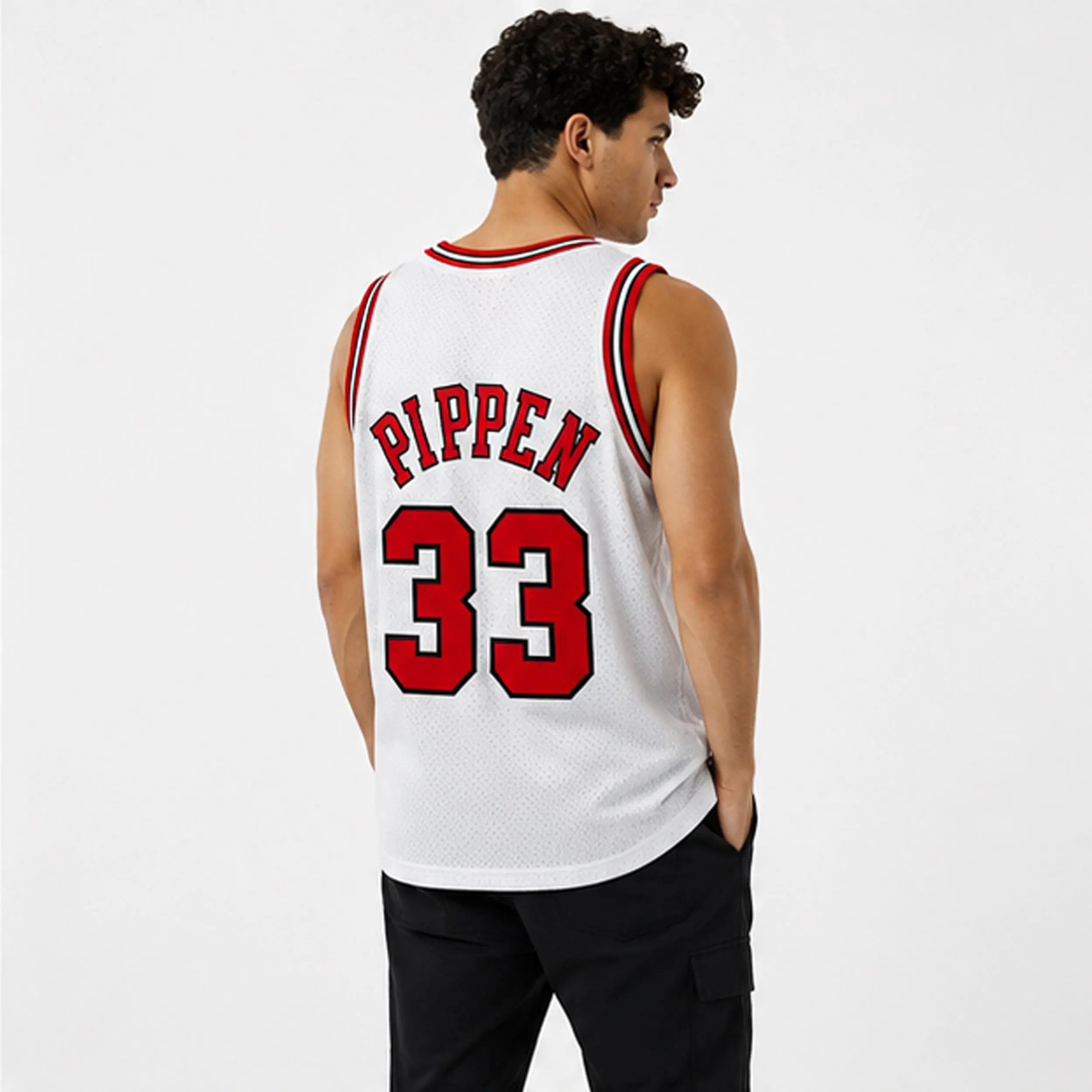 Men's Chicago Basketball #33 Wing Legend 1997-98 Retro White Fan Jersey, Lightweight, Breathable, Cold Wash, Do Not Bleach, Sports Collectible Birthday Gift