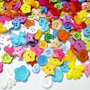 Random Mixed Plastic Buttons (100pcs-120pcs) Creative DIY for Sewing and Clothing Decoration, 30g/pack, Ideal for Crafting Patched Button