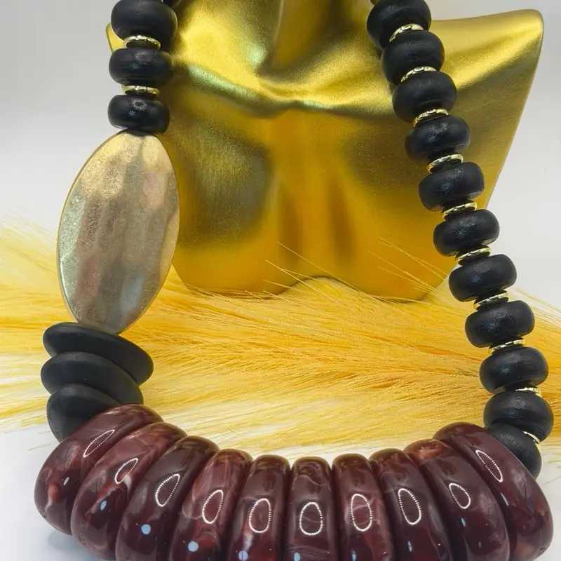 Elegance Exquisite Design  Statement  Necklace