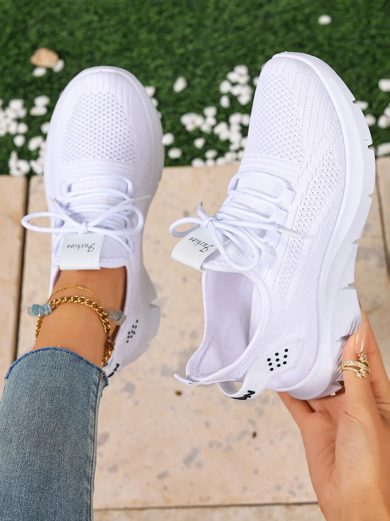 Women's White Knitted Running Sneakers - Spring/Summer New Arrival Breathable, Lightweight, Non-Slip Casual Running Footwear Athletic Running Shoes Suitable for Daily Outings, Fitness, and Travel