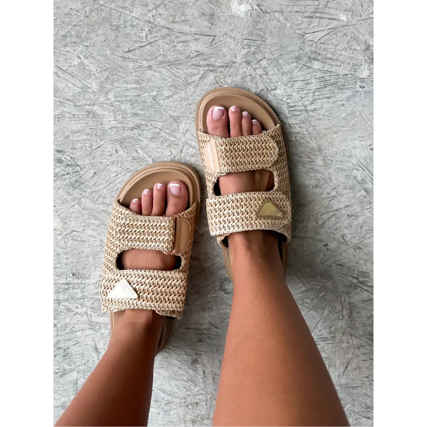 FINAL SALE!! The Tuscany Raffia Slide in Nude