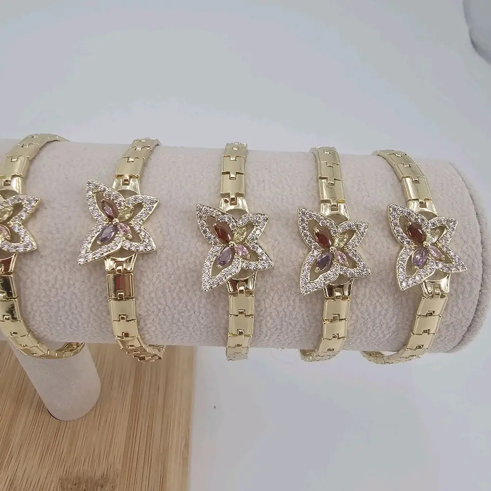 (AAA34) BUTTERFLY COLORS BRACELET   14K GOLDPLATED 7.5 INCHES LENGTH