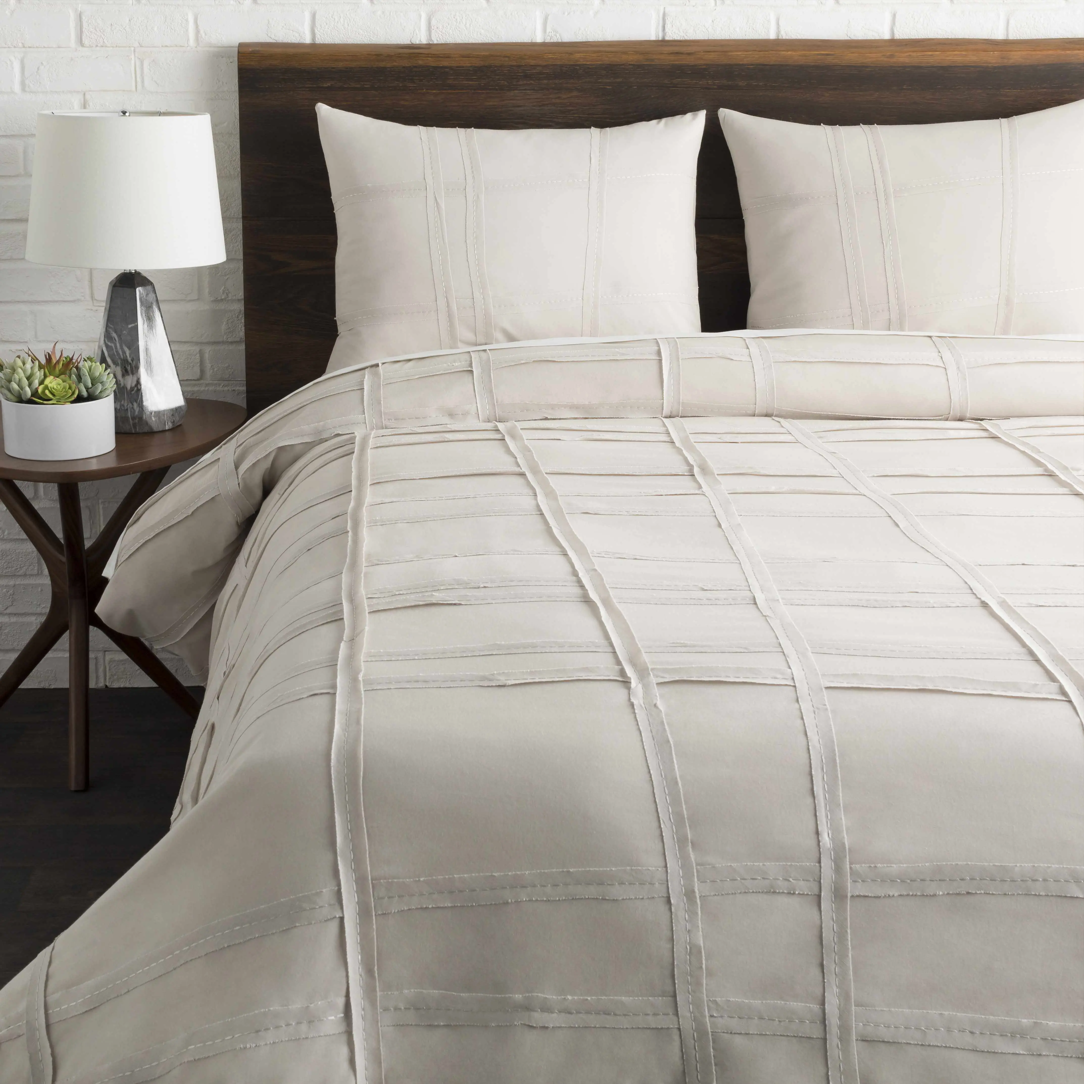 Queen Size Plain Contemporary Light Gray Quilt Set - Machine Washable, Modern Neutral Tone Household Bedding, Light-Toned Bedding Sets Collections, Household Bedding Set