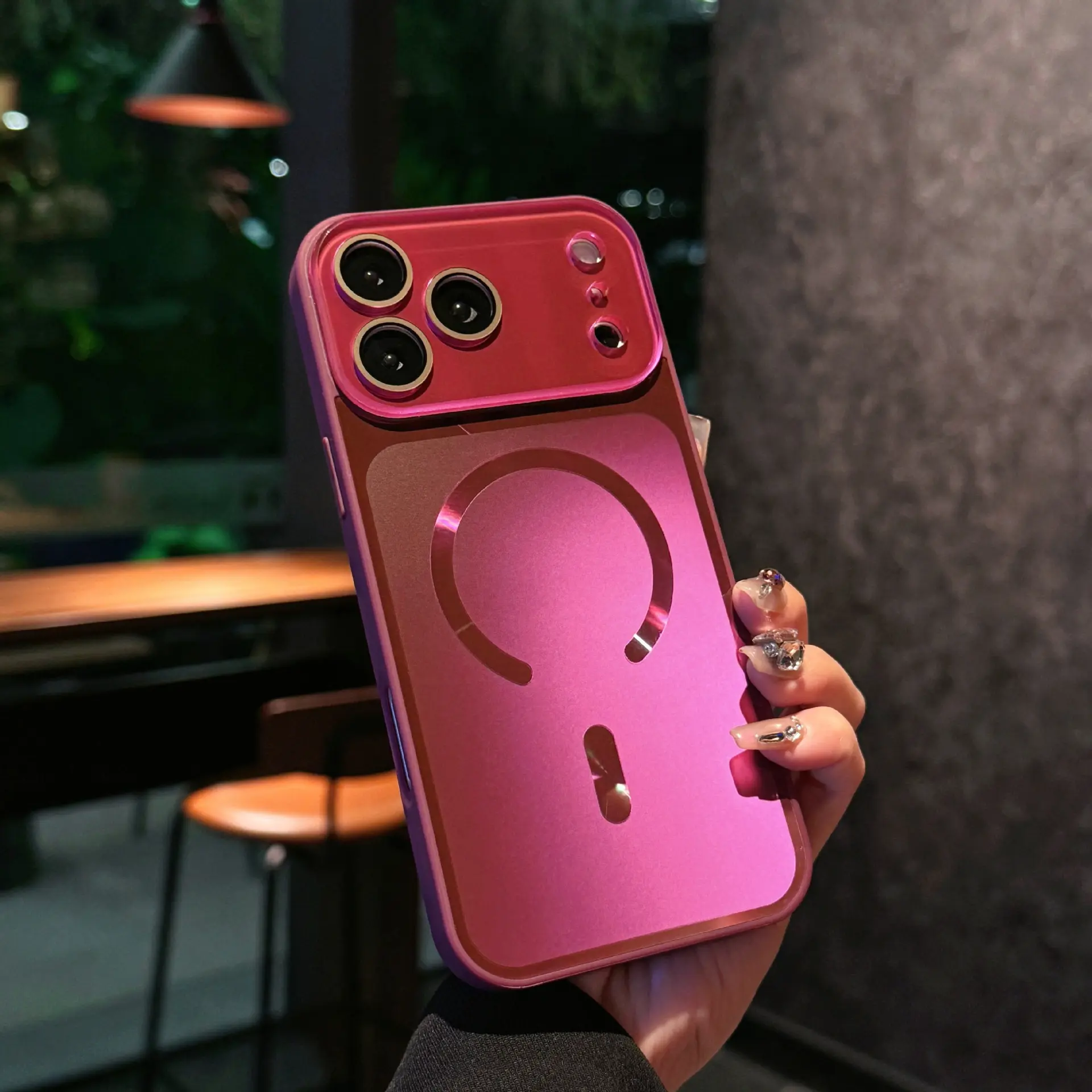 Suitable for IP 17 Pro Max, AG panoramic window, frosted magnetic phone case, flowing light design with magnetic attraction, anti-drop protective cover, compatible with IP16/15/14 Pro