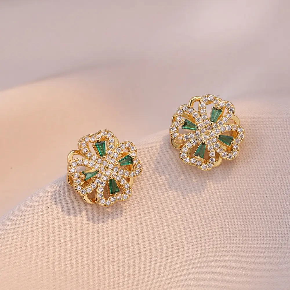 E0680 Green Earrings