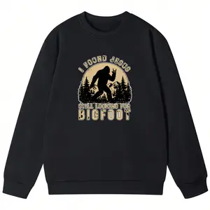 Oversized Long Sleeve Sweatshirt with Bigfoot Meme Print – Vintage Outdoor Humor for Casual Streetwear