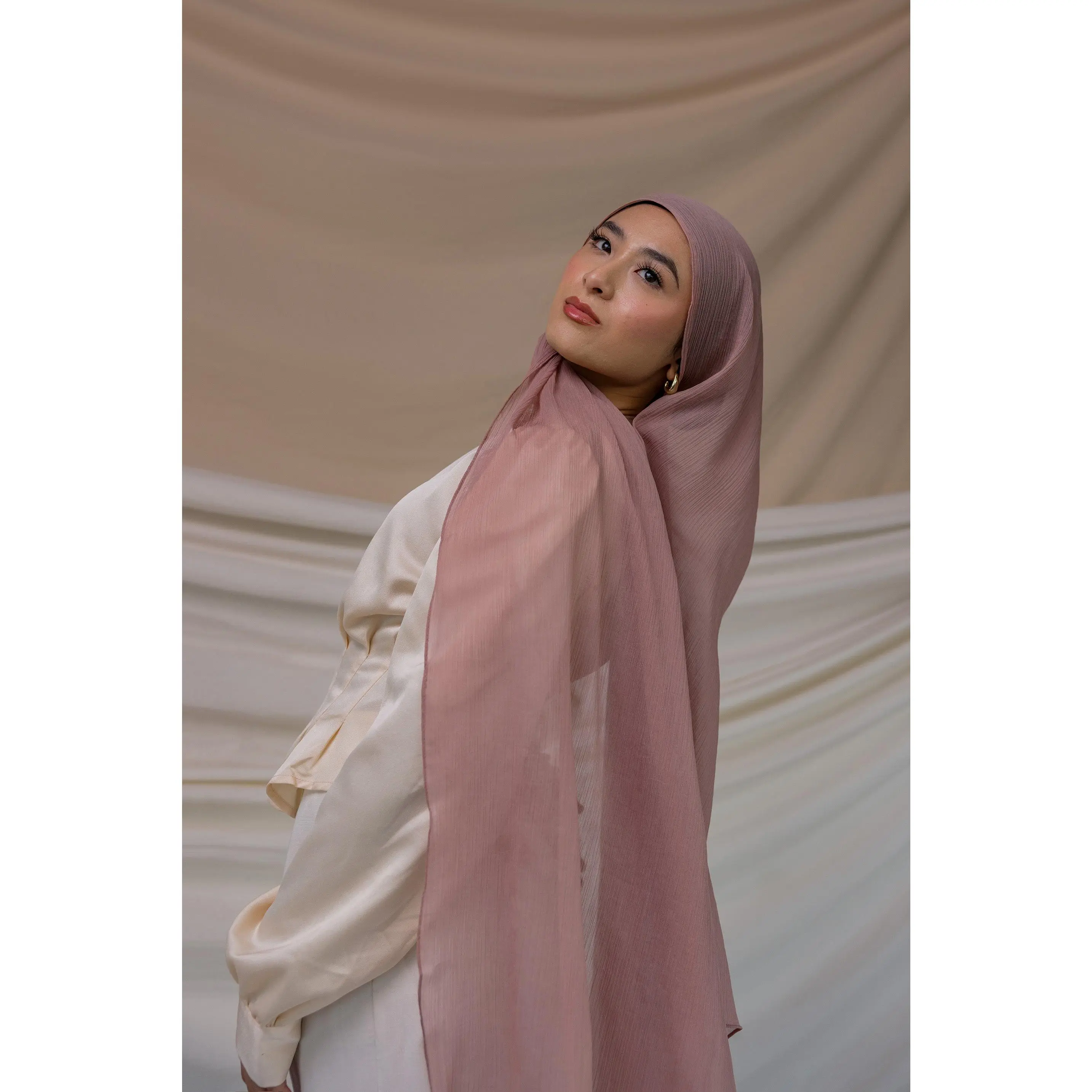 VELA Women's Square Hijab - Stylish Solid Crinkle Chiffon Scarf, Lightweight Effortless Feminine No-Slip Accessory, Hand Wash Only for Casual All-Seasons Wear, Special Events