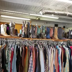 3lb Weighted Women’s clothes by the pound BUYERS CHOICE !!