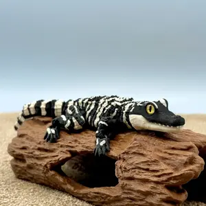 Articulated Baby Alligator Figurine – 3D Printed Poseable Reptile Toy