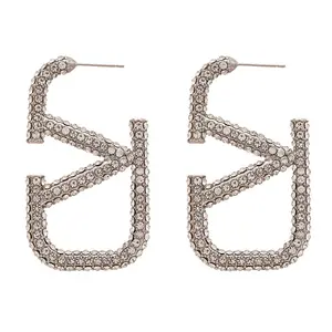 Light Luxury Diamond-encrusted Letter V Geometric Silver Needle Stud Earrings