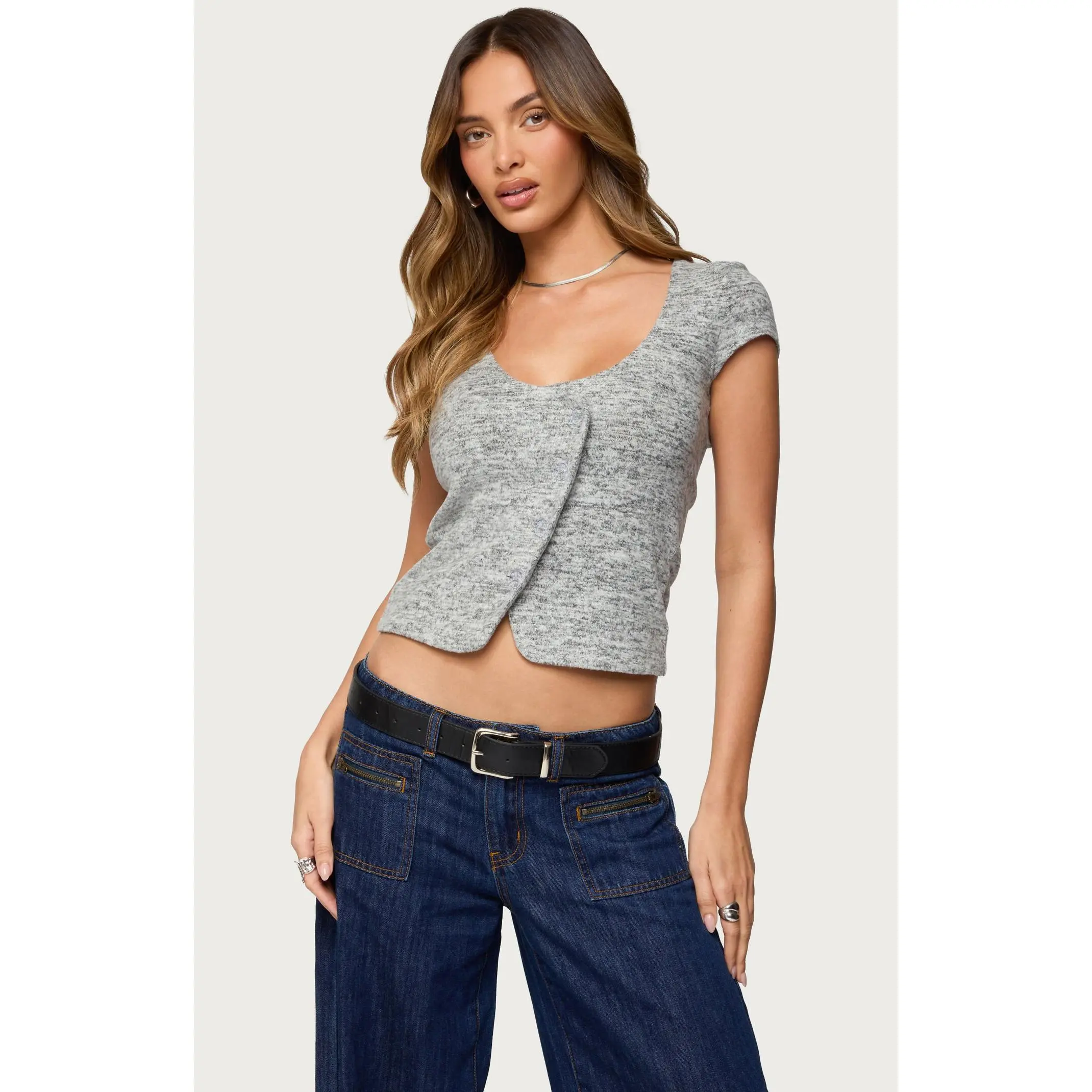 Edikted Women's Blaunca Asymmetric Knit Top
