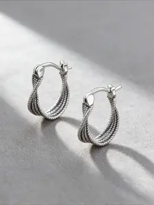 Vintage Minimalism Casual Unique Twisted Ear Ring Daily Vacation Music Festival Suitable for Both Men and Women, Classic Simple Style, Daily Wear Accessory, Suitable for All Seasons, Simple Classic Desig, Lightweight Chunky Hoops