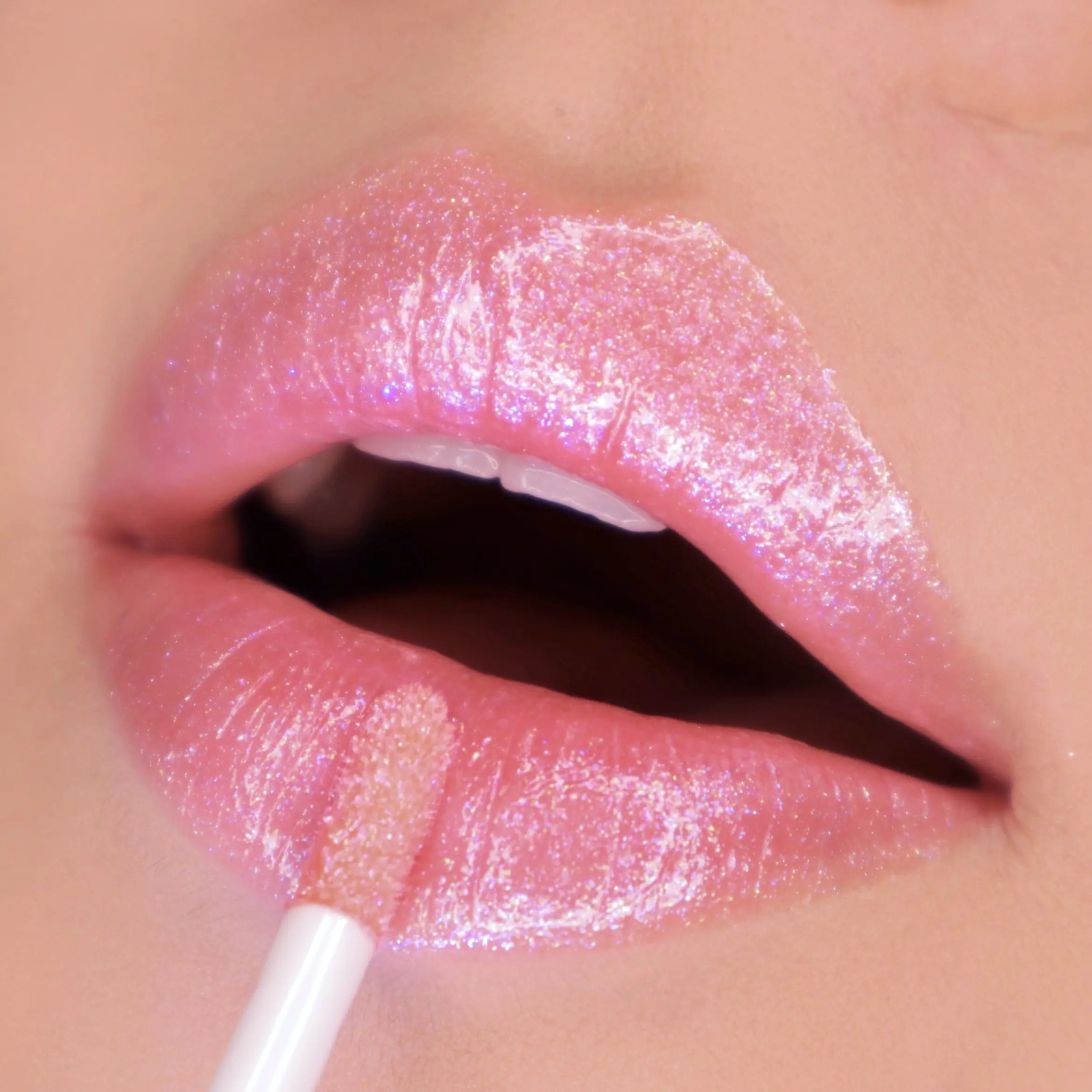 Estrella Light Up Lipgloss With Mirror